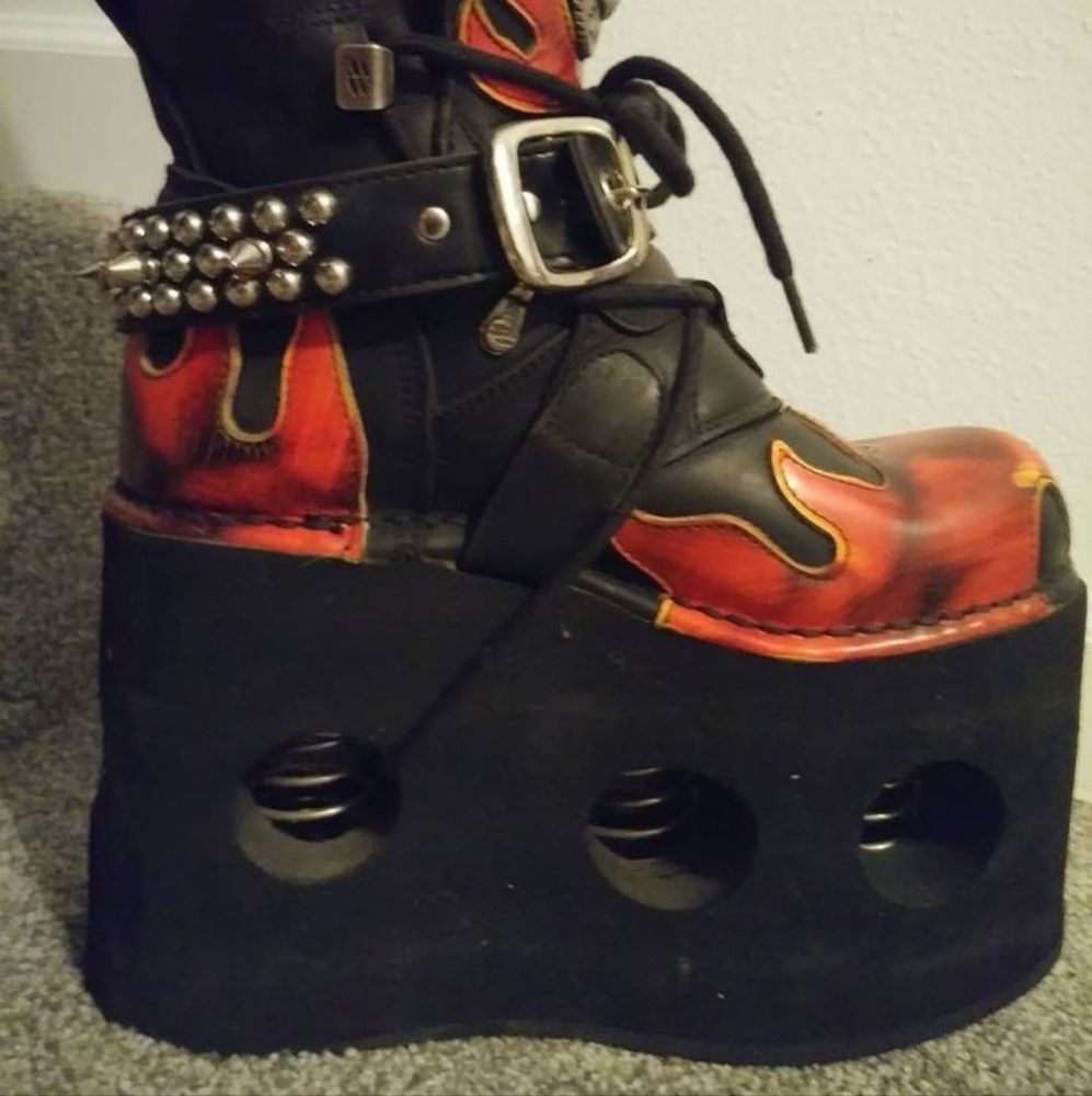 Dead stock New Rock platforms